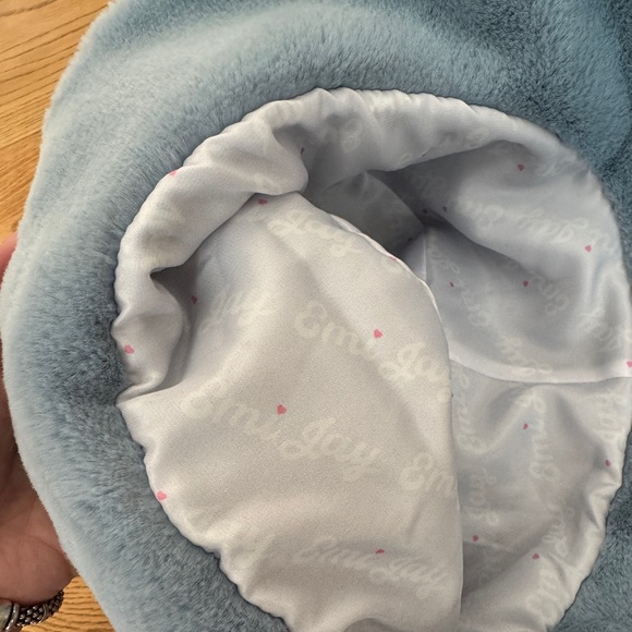 Emi Jay Plush Bucket Hat - Picture 3 of 3